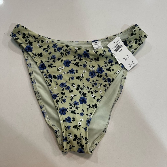 Abercrombie & Fitch Other - NWT Abercrombie & Fitch Mid-Rise High-Leg Bottoms